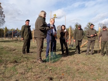 Nowy sad w Tadzinie założony 22.10.2021r. w ramach projektu Owoce pamięci, 